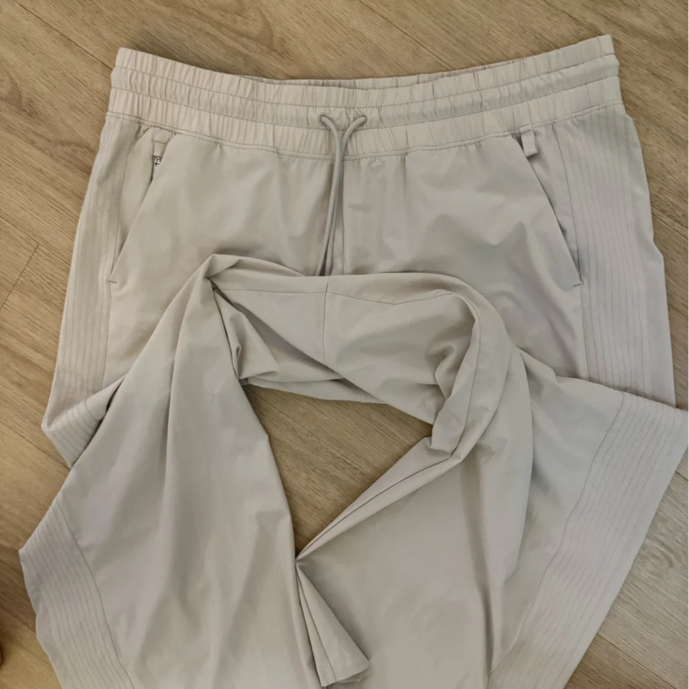 Athleta Avenue Wide Leg Crop Pant - Picture 7 of 9